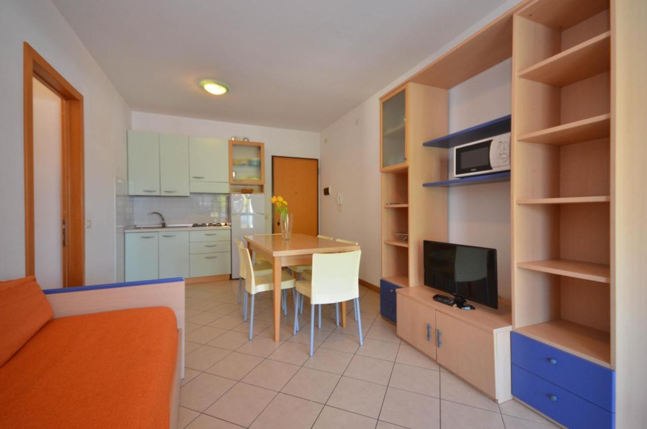 Albanella Apartment *